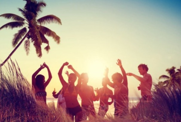Hamilton Island Beach essentials hire